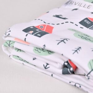 Leichte Babydecke aus Bio-Baumwolle – Dorfmuster, 70 × 80 cm